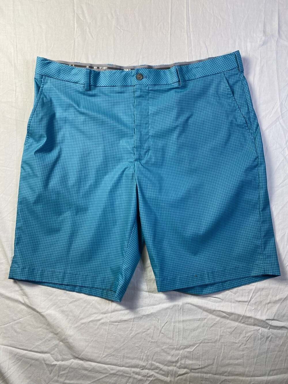 Walter Hagen Golf Shorts Size 42 Blue Pattern 11 Majors Flat Front (1391)
